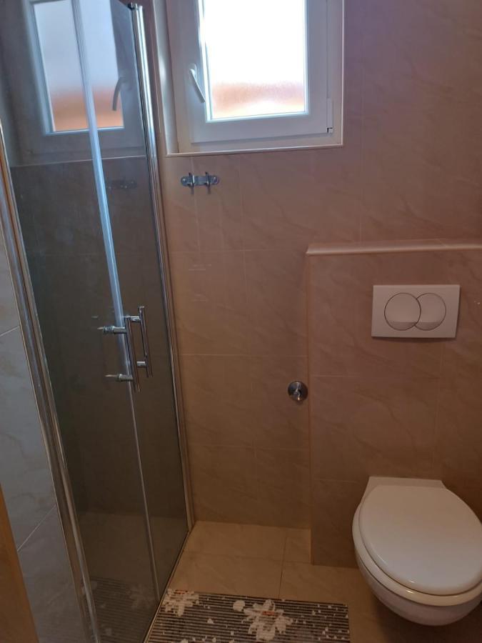 ביוגראד נה מורו Apartmani Nikola מראה חיצוני תמונה